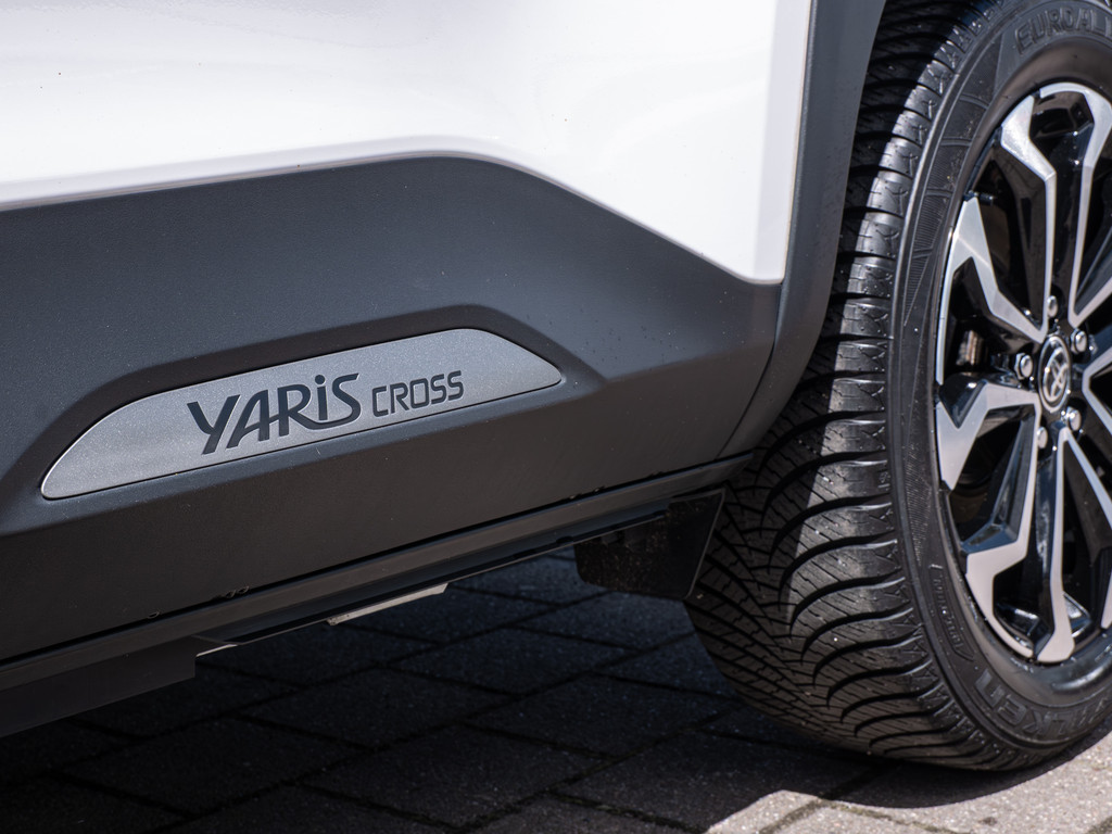 Fahrzeugansicht TOYOTA Yaris Cross Hybrid 1.5 VVT-i Team Deutschland - Bild 42