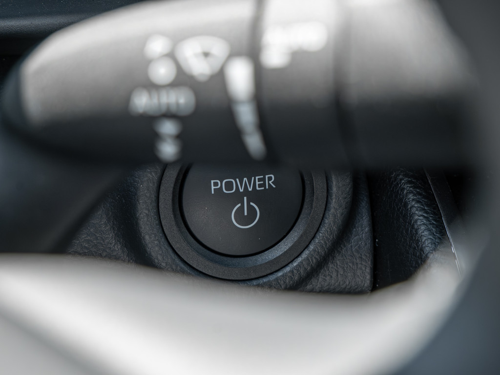 Fahrzeugansicht TOYOTA C-HR 2.0 Plug-In Hybrid Teamplayer - 3 Vorbesitzer - Bild 27