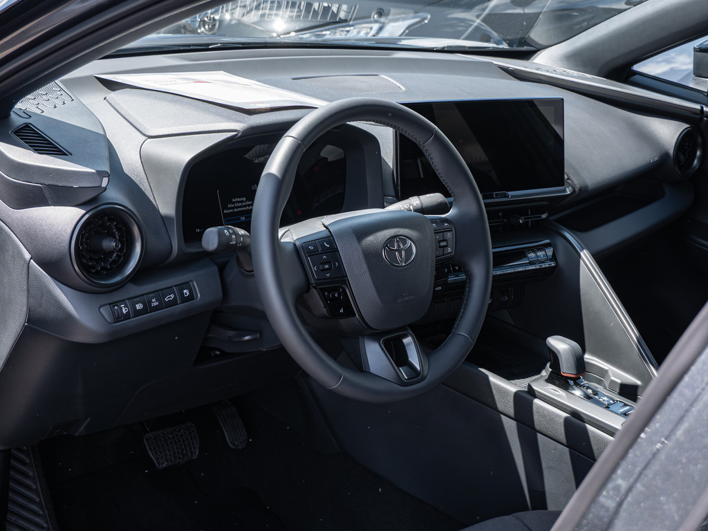 Fahrzeugansicht TOYOTA C-HR 2.0 Plug-In Hybrid Teamplayer - 3 Vorbesitzer - Bild 33