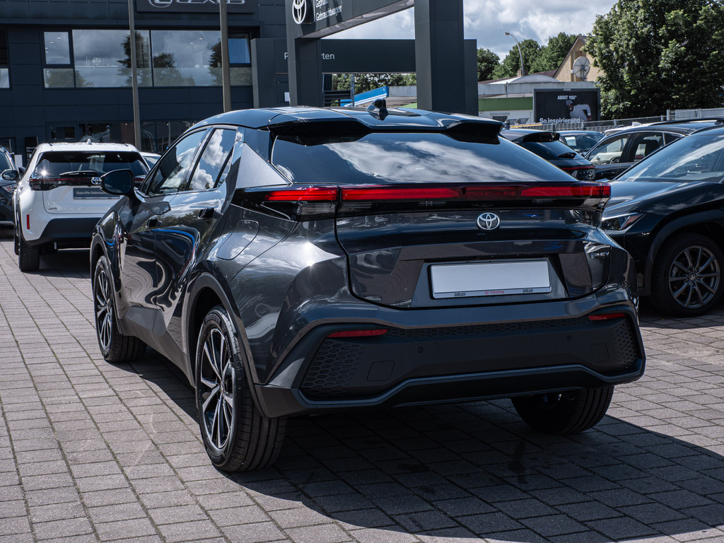 Fahrzeugansicht TOYOTA C-HR 2.0 Plug-In Hybrid Teamplayer - 3 Vorbesitzer - Bild 39