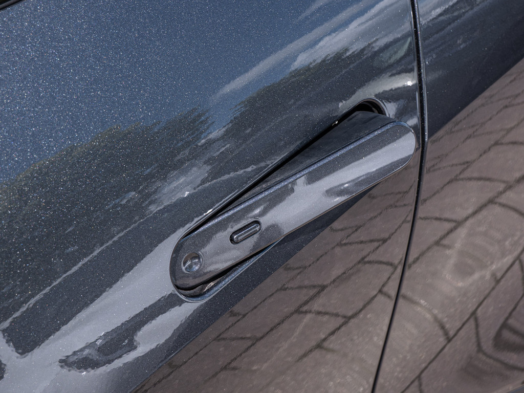 Fahrzeugansicht TOYOTA C-HR 2.0 Plug-In Hybrid Teamplayer - 3 Vorbesitzer - Bild 41