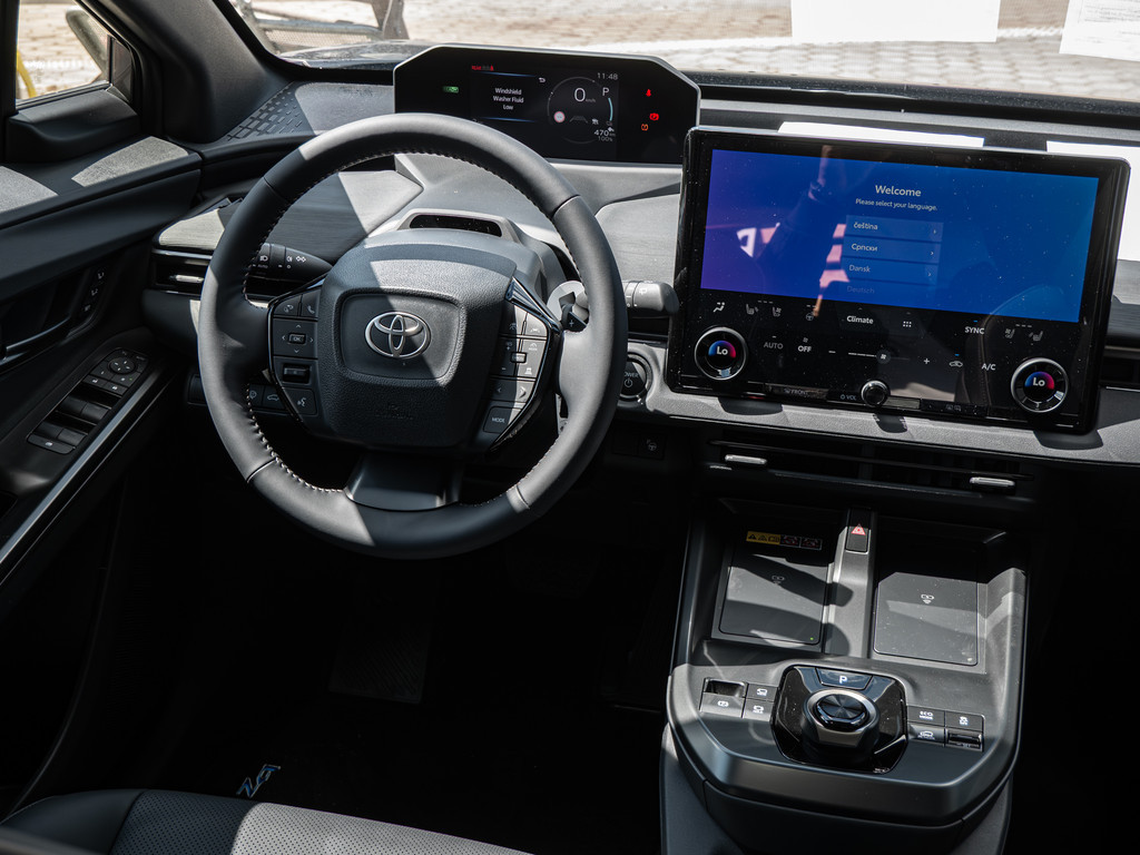 Fahrzeugansicht TOYOTA bZ4X Touring - Bild 3