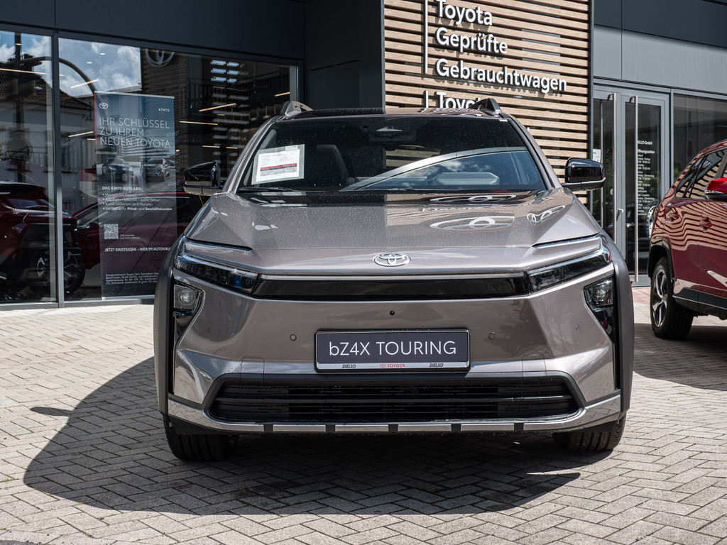 Fahrzeugansicht TOYOTA bZ4X Touring - Bild 12