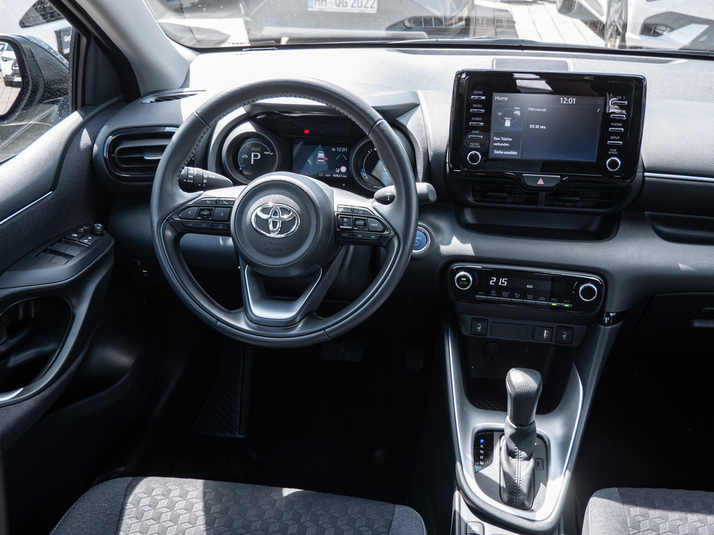 Fahrzeugansicht TOYOTA Yaris Hybrid 1.5 VVT-i Team D - Bild 8