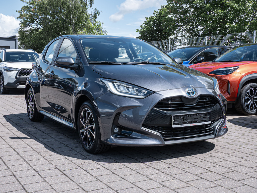 Fahrzeugansicht TOYOTA Yaris Hybrid 1.5 VVT-i Team D - Bild 23