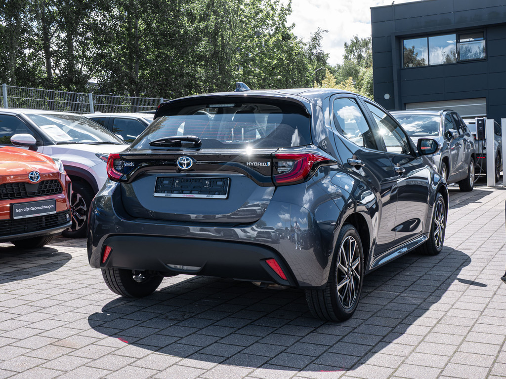Fahrzeugansicht TOYOTA Yaris Hybrid 1.5 VVT-i Team D - Bild 34