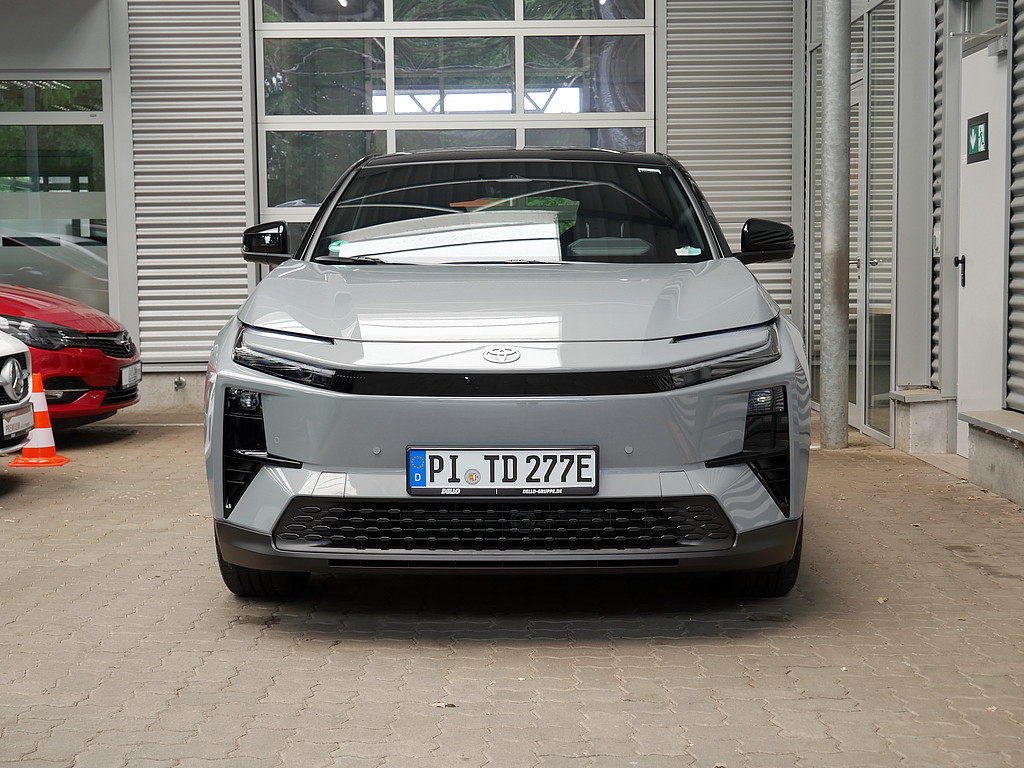 Fahrzeugansicht TOYOTA C-HR+ 252 kW AWD Lounge - Bild 12