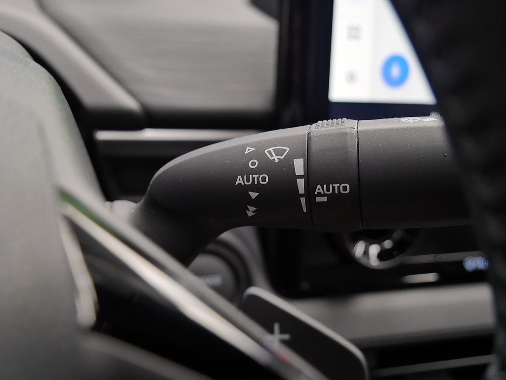 Fahrzeugansicht TOYOTA C-HR+ 252 kW AWD Lounge - Bild 28
