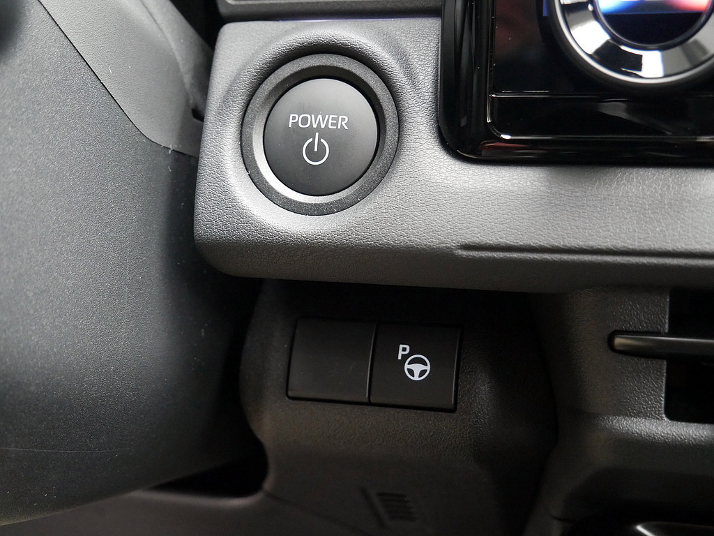 Fahrzeugansicht TOYOTA C-HR+ 252 kW AWD Lounge - Bild 29