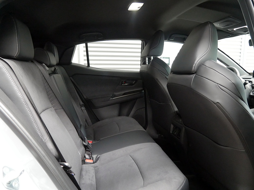 Fahrzeugansicht TOYOTA C-HR+ 252 kW AWD Lounge - Bild 40