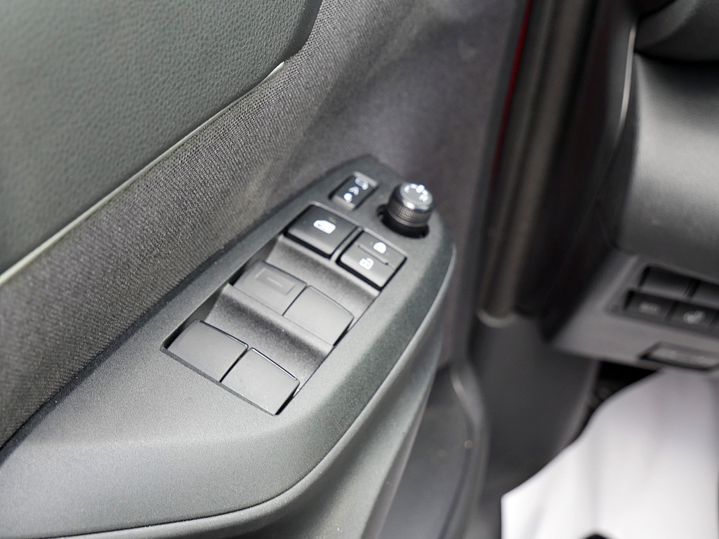 Fahrzeugansicht TOYOTA Yaris Cross Hybrid 1.5 VVT-i Team Deutschland - Bild 9