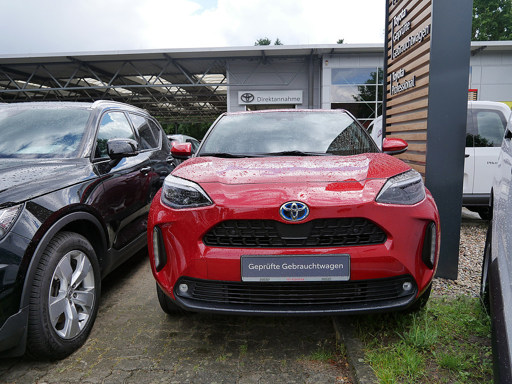 Fahrzeugansicht TOYOTA Yaris Cross Hybrid 1.5 VVT-i Team Deutschland - Bild 12