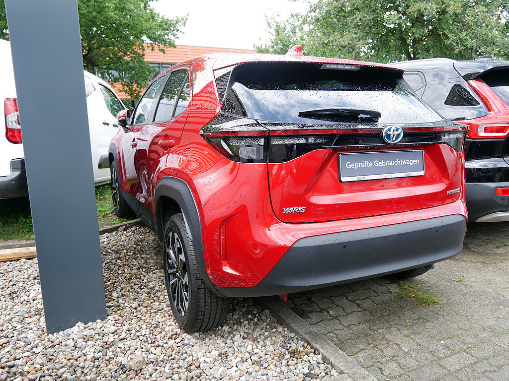 Fahrzeugansicht TOYOTA Yaris Cross Hybrid 1.5 VVT-i Team Deutschland - Bild 23