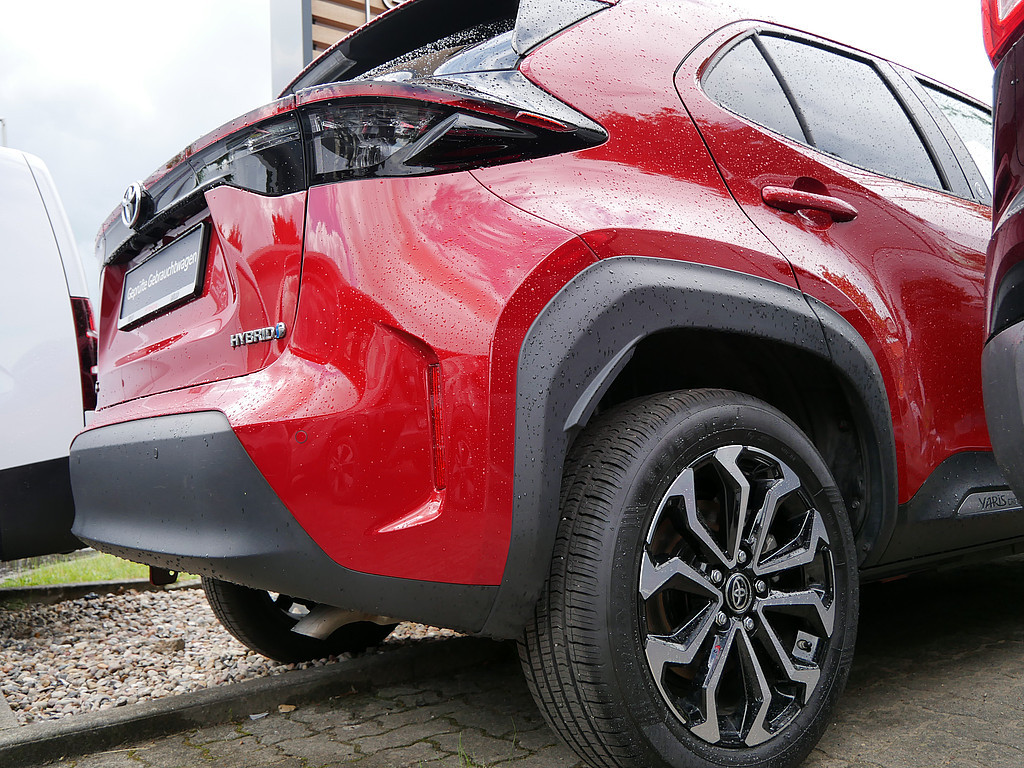 Fahrzeugansicht TOYOTA Yaris Cross Hybrid 1.5 VVT-i Team Deutschland - Bild 28