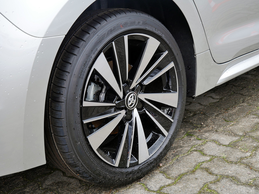 Fahrzeugansicht TOYOTA Corolla Touring Sports 1.8 Hybrid Teamplayer - Bild 4