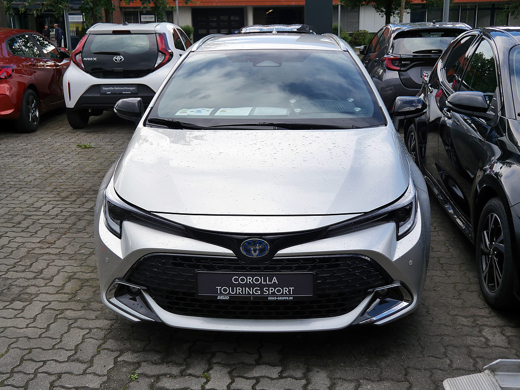 Fahrzeugansicht TOYOTA Corolla Touring Sports 1.8 Hybrid Teamplayer - Bild 12