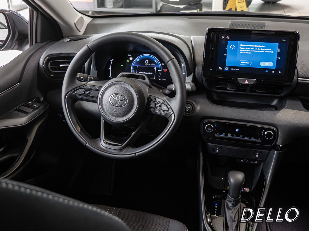 Fahrzeugansicht TOYOTA Yaris 1.5 Hybrid Teamplayer - Bild 6