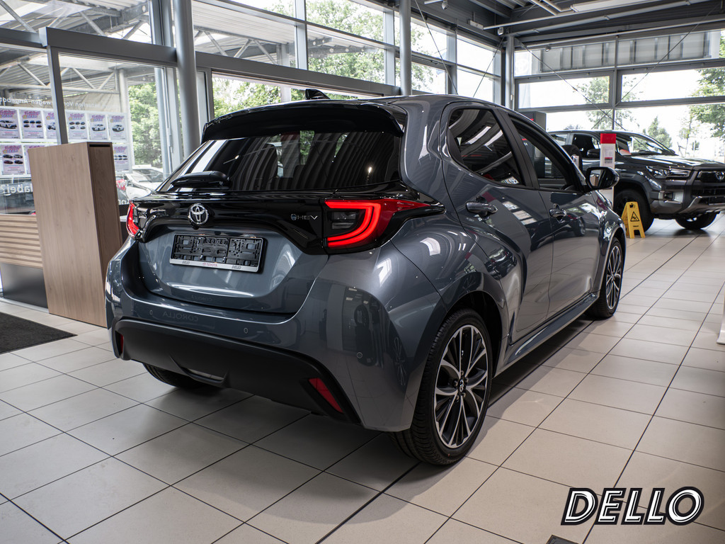 Fahrzeugansicht TOYOTA Yaris 1.5 Hybrid Teamplayer - Bild 34