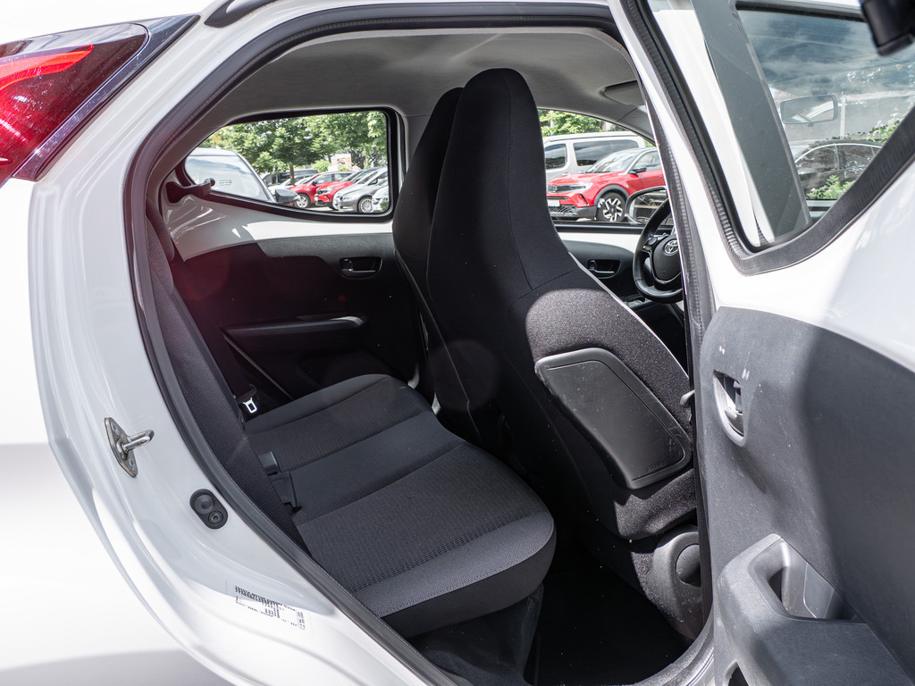 Fahrzeugansicht TOYOTA Aygo 1.0 X-play - Bild 4
