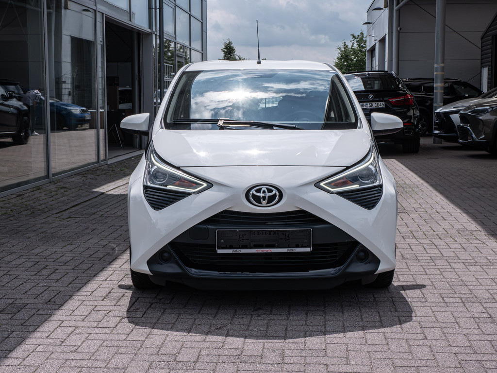 Fahrzeugansicht TOYOTA Aygo 1.0 X-play - Bild 12