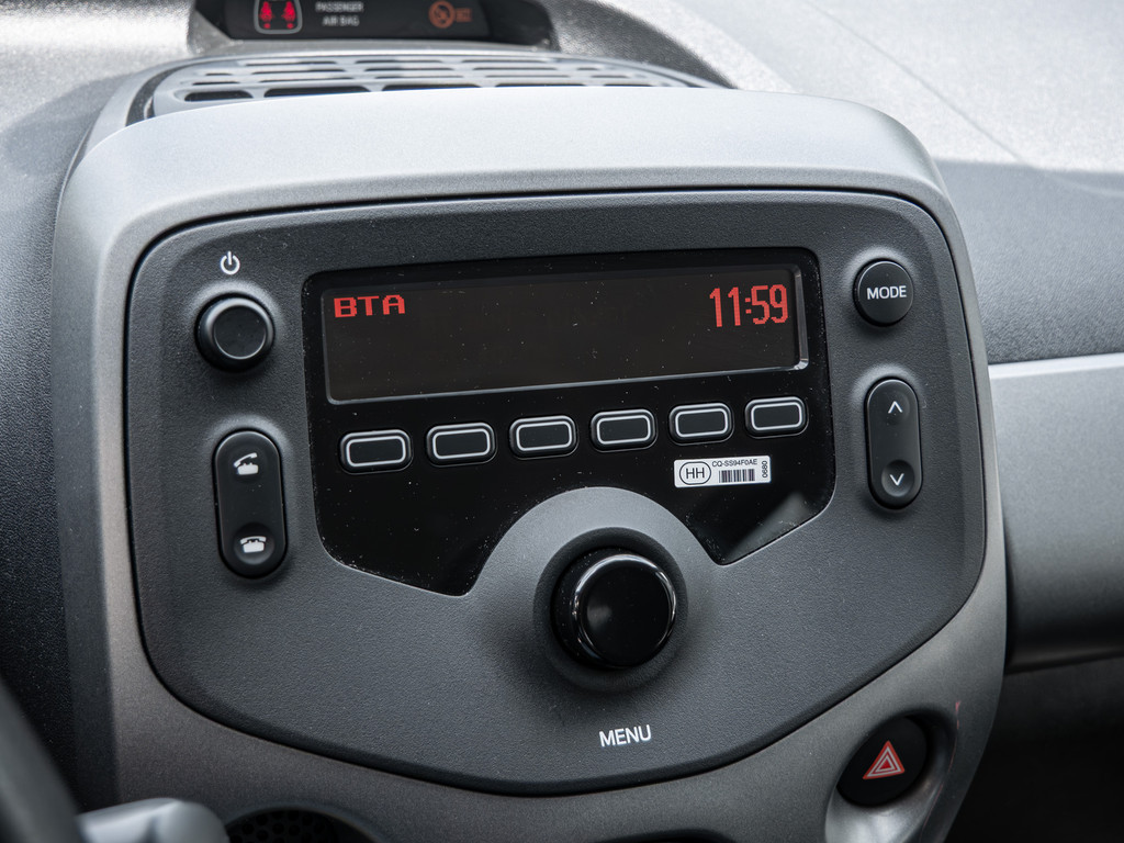 Fahrzeugansicht TOYOTA Aygo 1.0 X-play - Bild 14