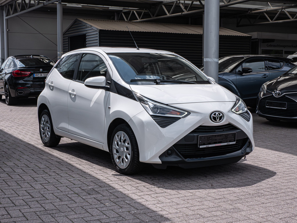 Fahrzeugansicht TOYOTA Aygo 1.0 X-play - Bild 23