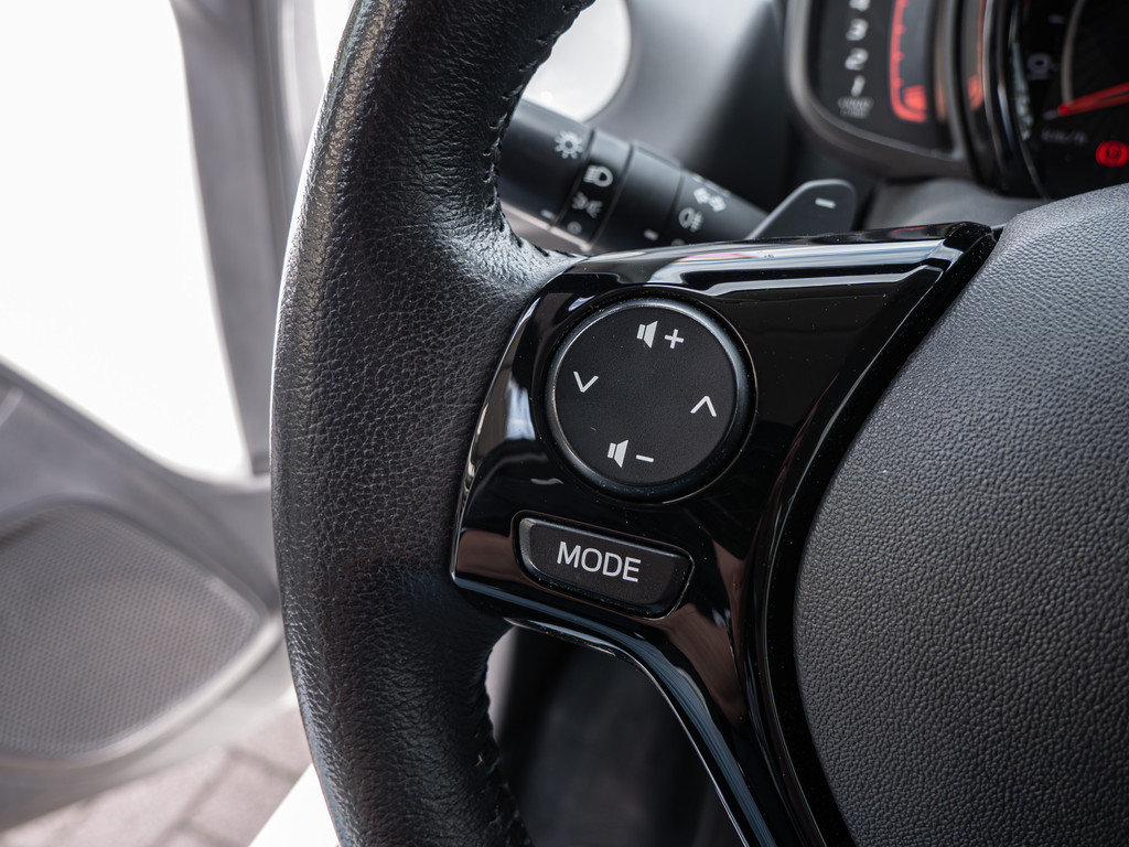 Fahrzeugansicht TOYOTA Aygo 1.0 X-play - Bild 25