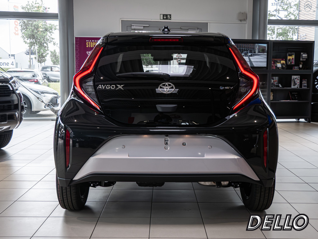 Fahrzeugansicht TOYOTA Aygo X 1.5 Hybrid Teamplayer - Bild 34