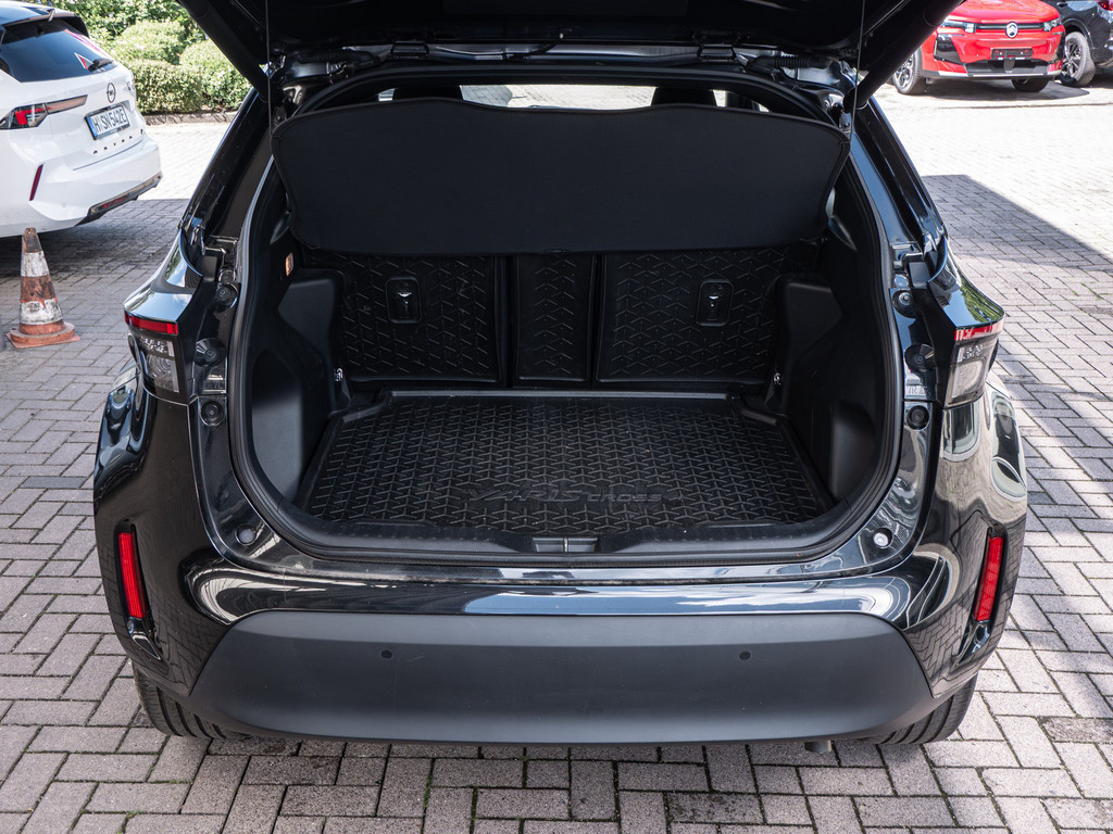 Fahrzeugansicht TOYOTA Yaris Cross Hybrid Teamplayer - Bild 9