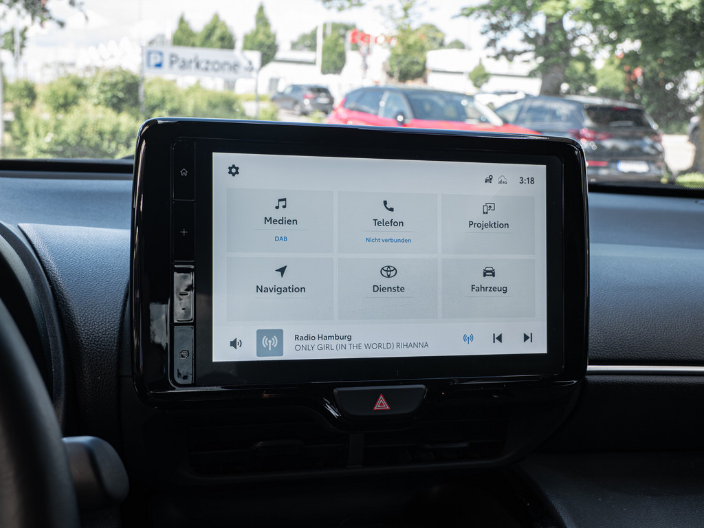 Fahrzeugansicht TOYOTA Yaris Cross Hybrid Teamplayer - Bild 11
