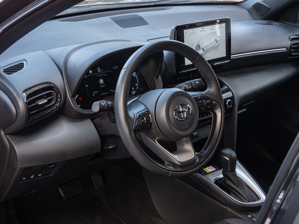Fahrzeugansicht TOYOTA Yaris Cross Hybrid Teamplayer - Bild 33